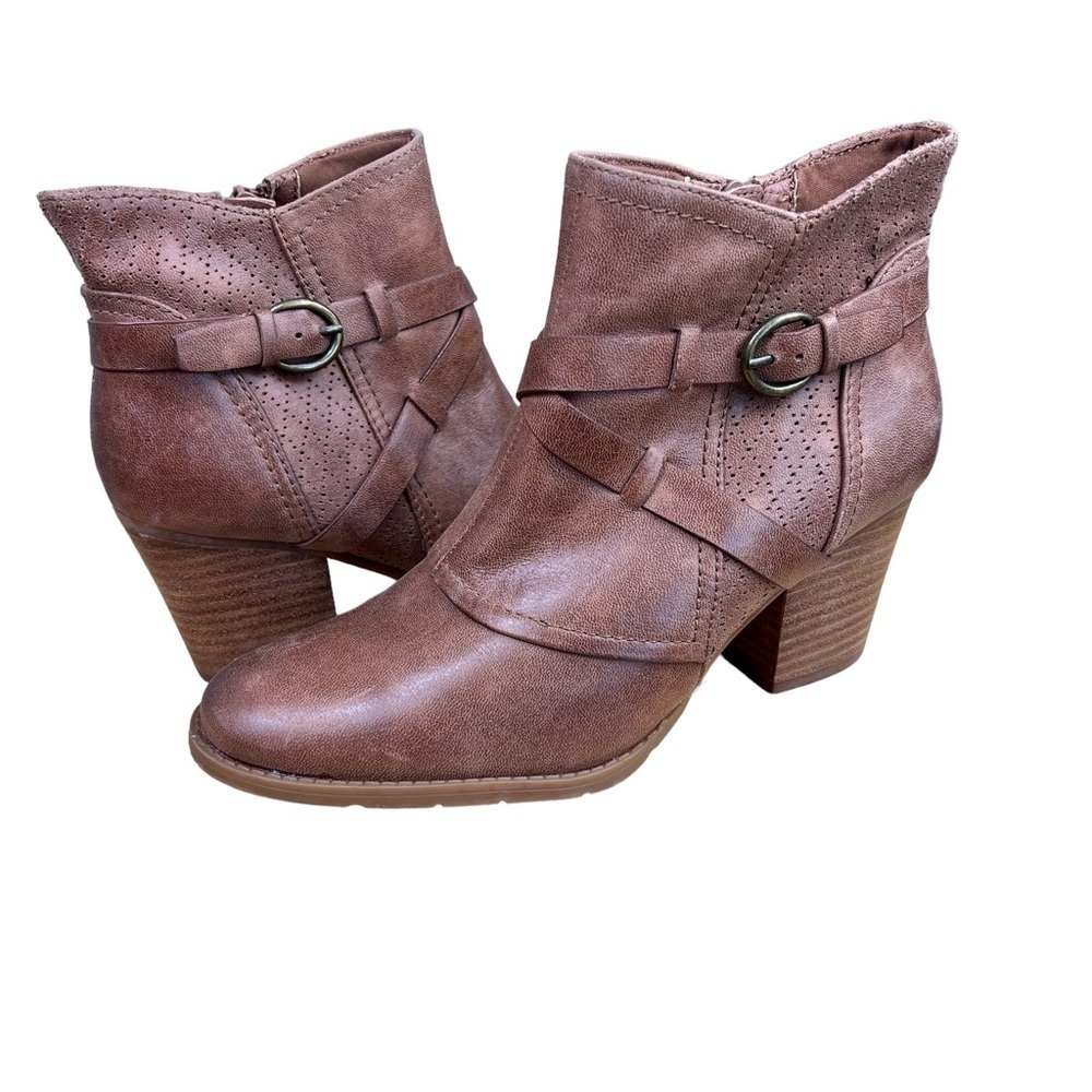 BareTraps Ankle Boots Faux Leather Launa Zip Entry Buckle Design Auburn Size 7.5